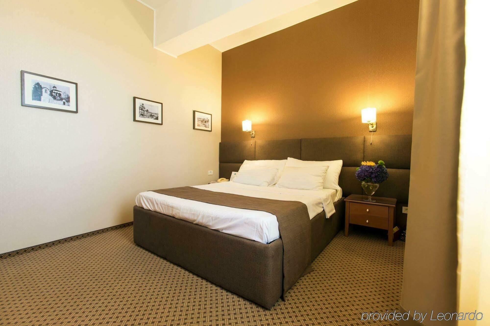 Crystal Palace 4* Bucureşti