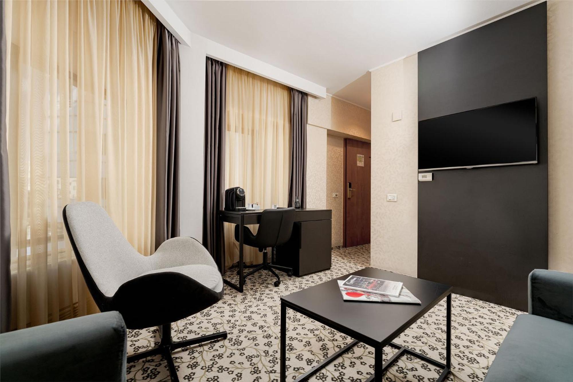 Hotel Crystal Palace 4*