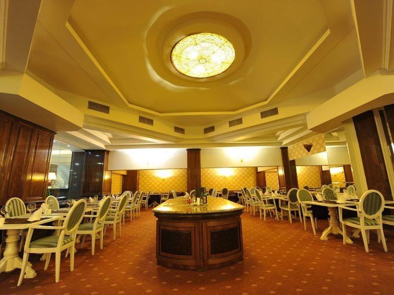 Hotel Crystal Palace 4*