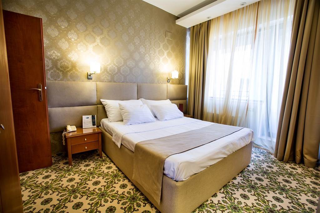 Hotel Crystal Palace 4*